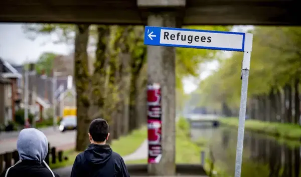 Protesten in Nieuw Lekkerland tegen de komst van een AZC