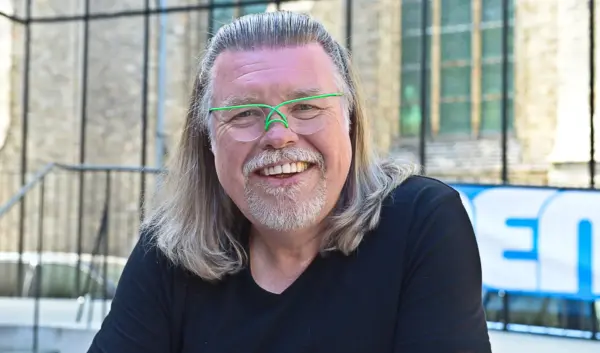 Rene Karst: De Opkomst van een Muzikaal Talent
