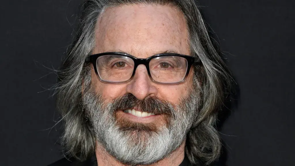 Wat betekent de dood van Robert Carradine, de ster van revenge of the nerds?