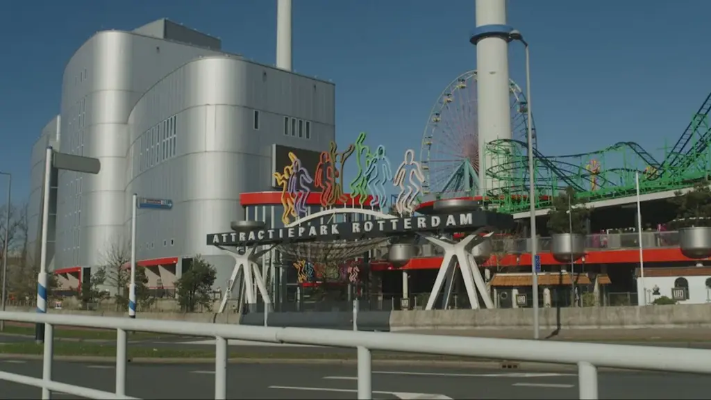 Te koop: pretpark in rotterdam met ongebruikte attracties