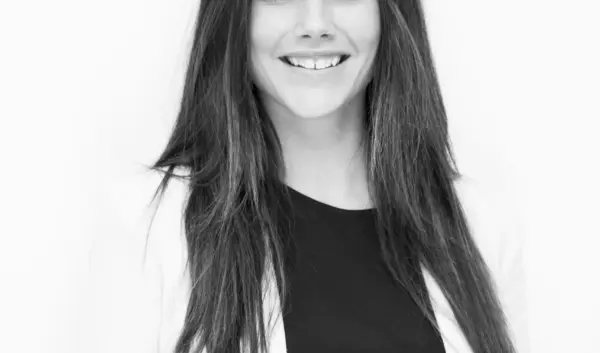 Het Verhaal van Sofia Hellqvist: Van Realityster tot Koningin