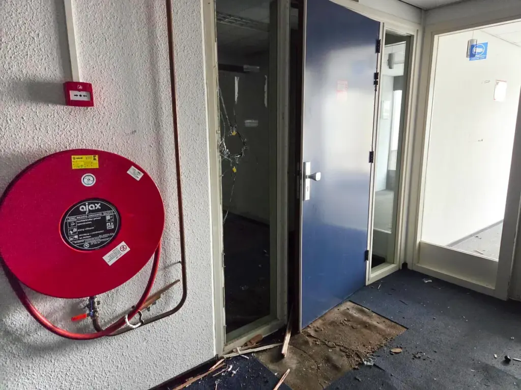 Wat gebeurde er bij de inbraak in het F-gebouw? Stolen boilers en kranen!