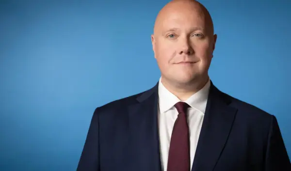 De Politieke Reis van Thierry Aartsen