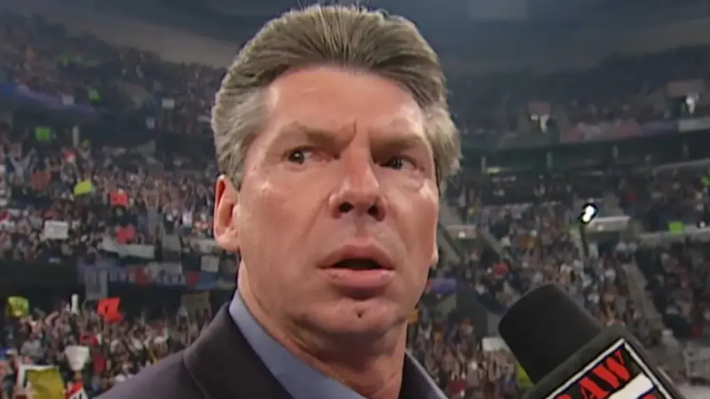 Wat gebeurde er met vince mcmahon tijdens de angstaanjagende snelheidscrash?