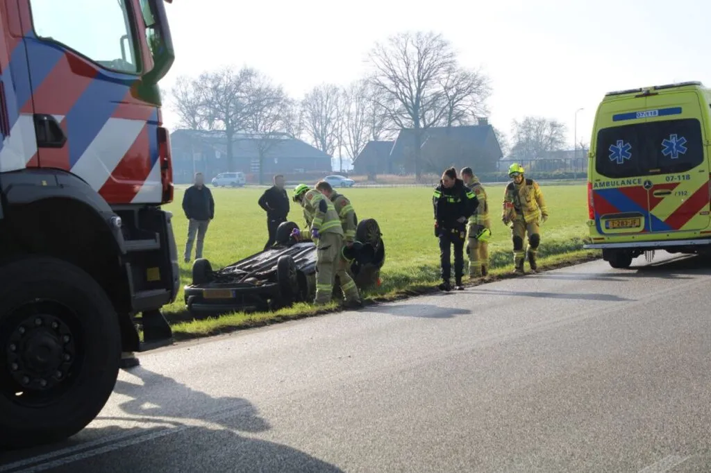 112 barneveld: felle brand verwoest vrijstaande woning