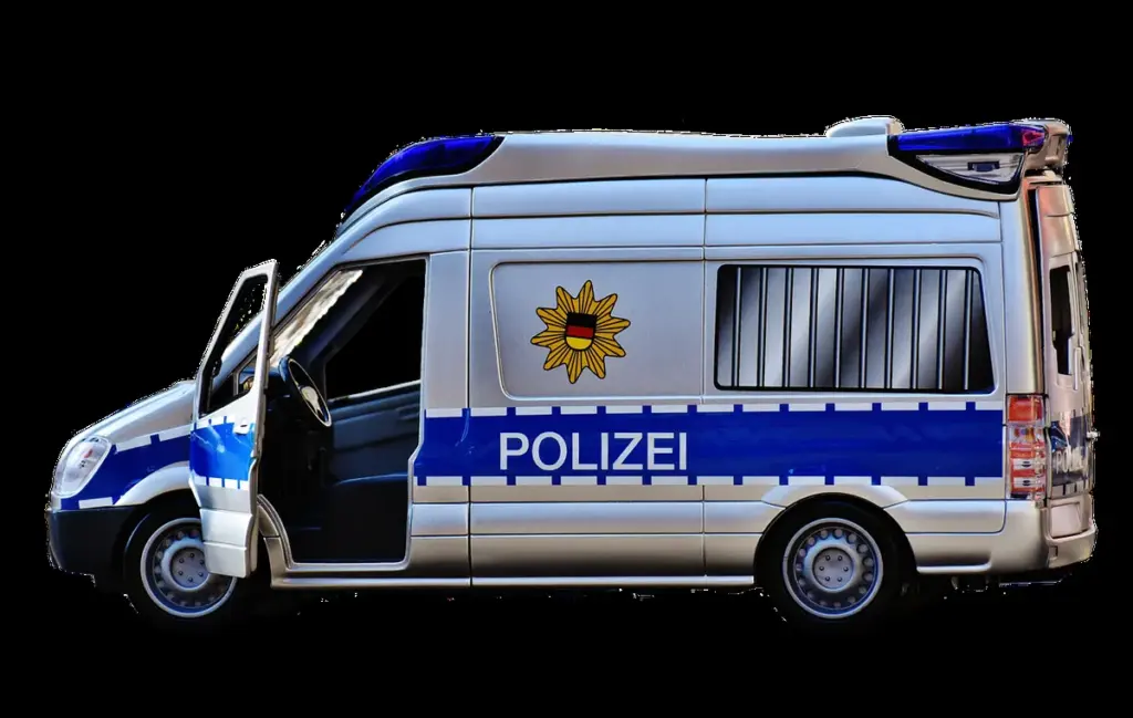 112 valkenswaard: Verkeersongeval kost motorrijder het leven
