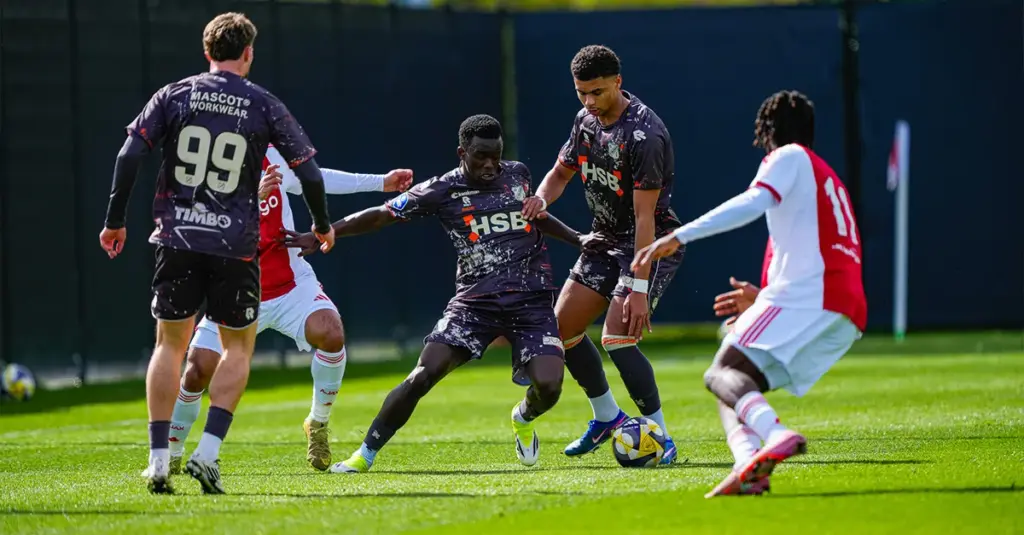 Ajax Volendam: Oefenduel eindigt in gelijkspel