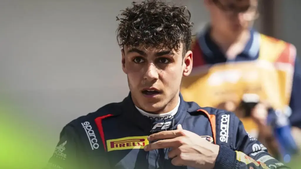 Arvid Lindblad maakt zijn debuut in de Formule 1