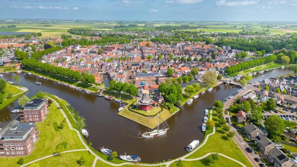 Dokkum: Koningsdag in : Een Feestelijke Viering
