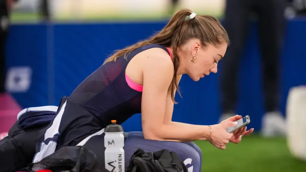 Ellia Smeding gediskwalificeerd op Wereld Sprint Kampioenschappen