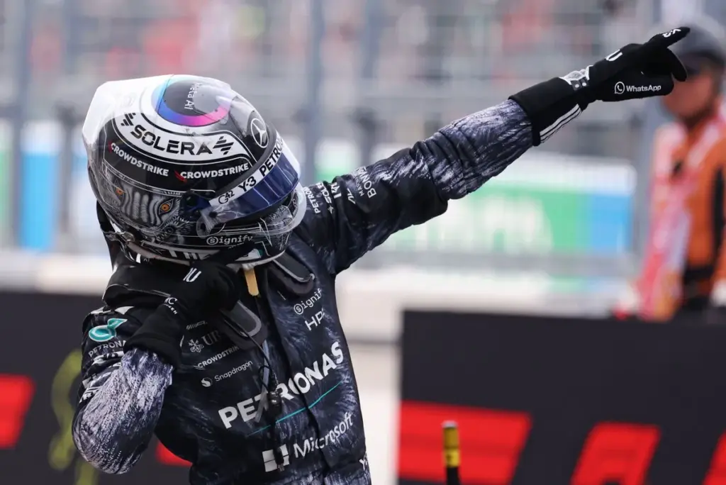 F1 GP Japan: Andrea Kimi Antonelli wint in Suzuka
