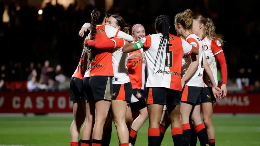 Feyenoord Vrouwen behaalt belangrijke overwinning op FC Twente