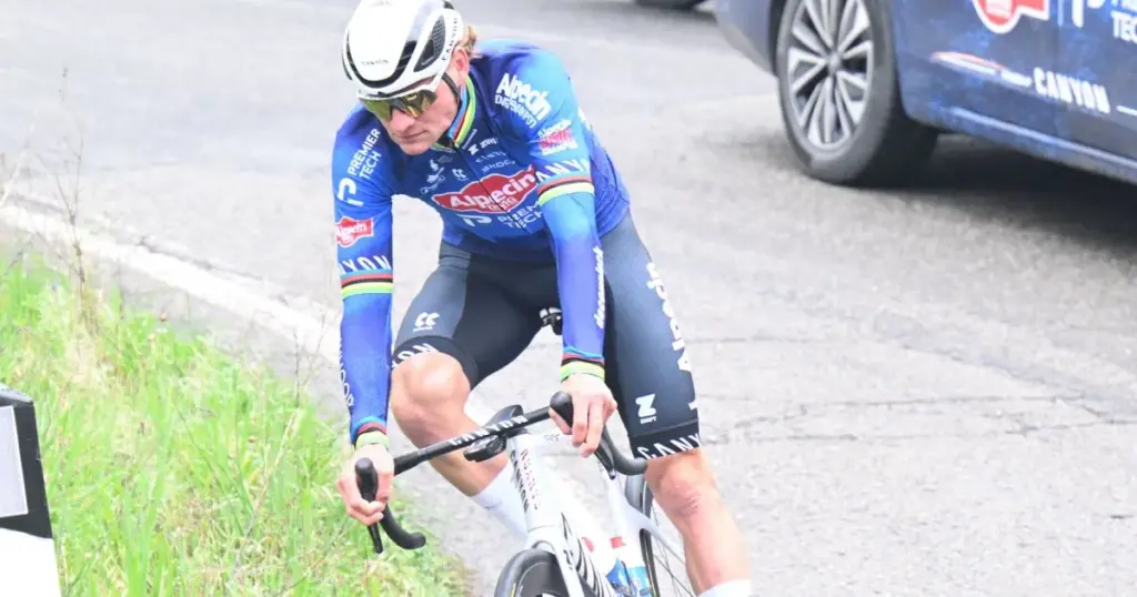 Gent wevelgem: Gent-Wevelgem 2026: Wiebes maakt geschiedenis met derde overwinning