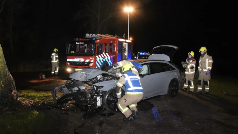 Hvzeeland: Auto-ongeluk in Wilhelminadorp: bestuurder onder invloed