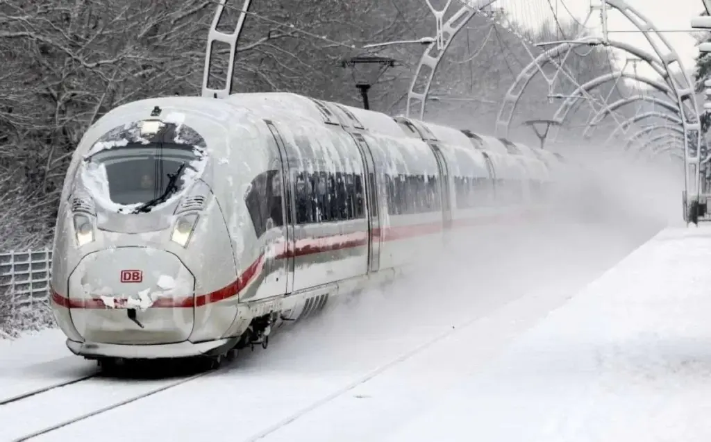 Knmi: Sneeuwval en treinvertragingen in Nederland