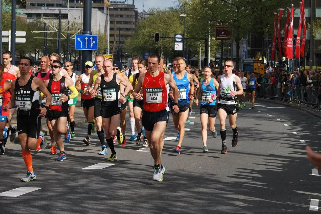 Marathon rotterdam: NN  2026: De grootste hardloopwedstrijd van Nederland