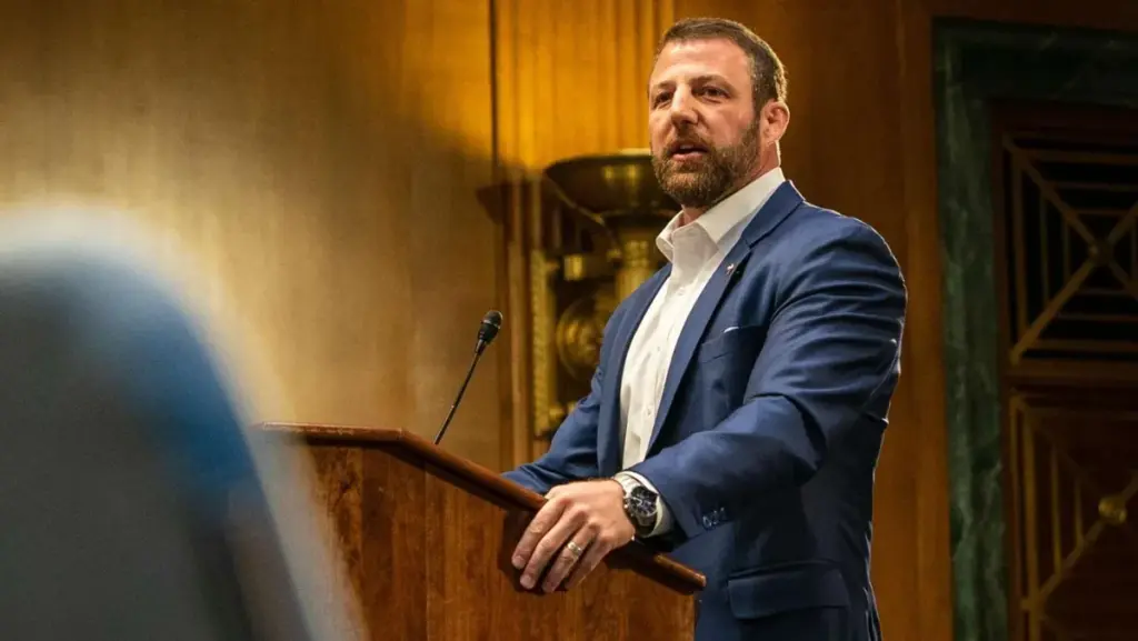 Markwayne mullin benoemd tot leidinggevende van het ministerie van Binnenlandse Veiligheid
