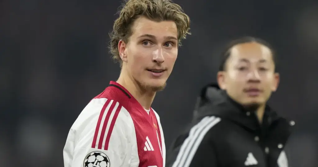 Mika godts manchester united: Mika Godts en de mogelijke transfer naar Manchester United
