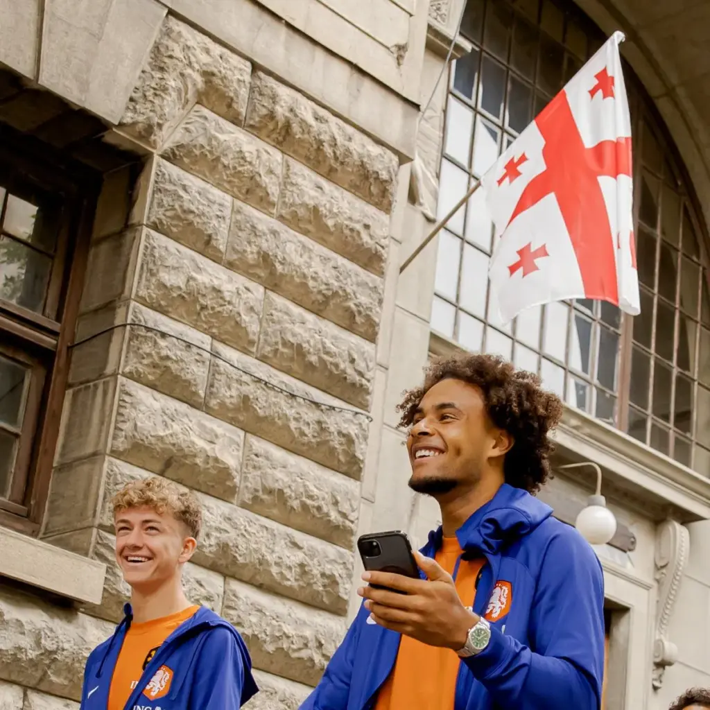 Onsoranje: Kees Smit maakt zijn debuut voor het Nederlands elftal: een nieuwe ster in