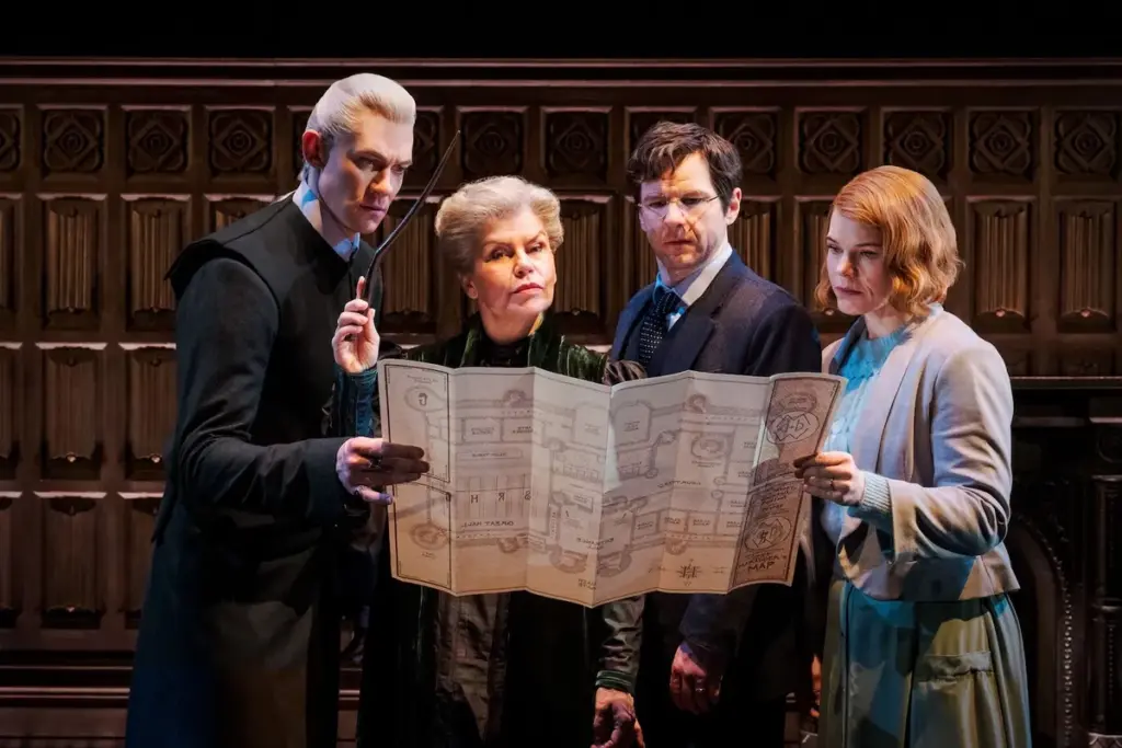 Recensie harry potter theater: Recensie Harry Potter en het vervloekte kind in het theater