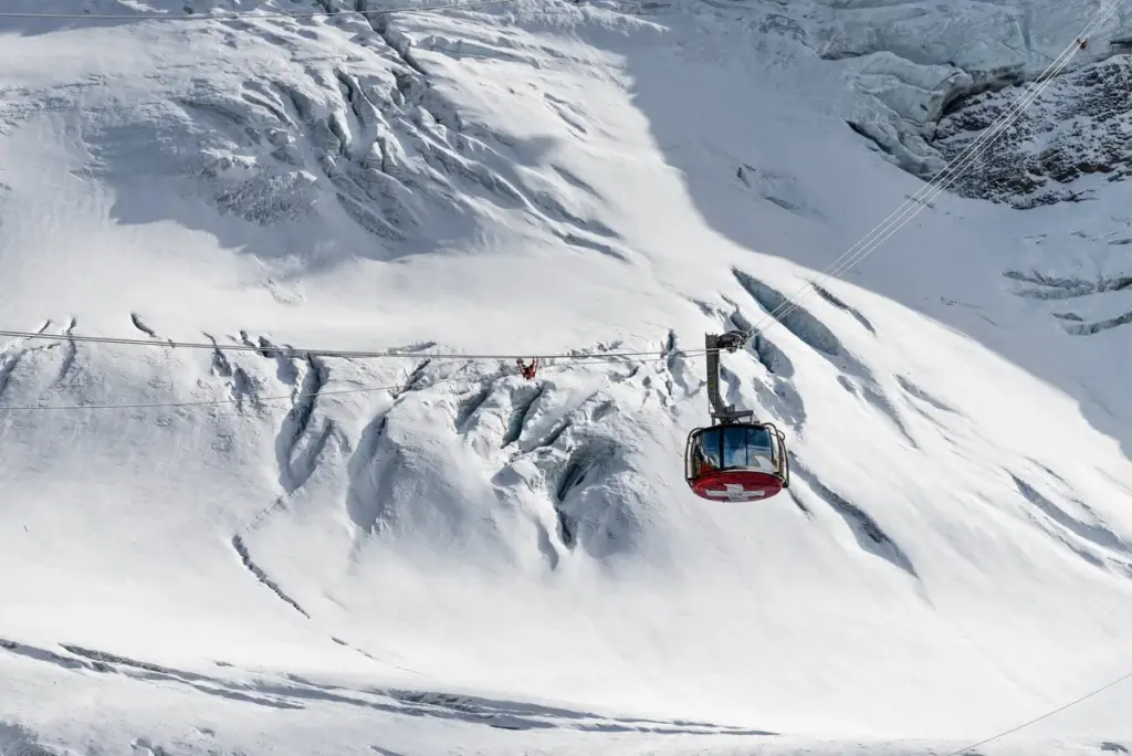Titlis: Marco Odermatt verlengt samenwerking met TITLIS Bergbahnen