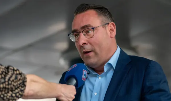 tom de nooijer — NL news