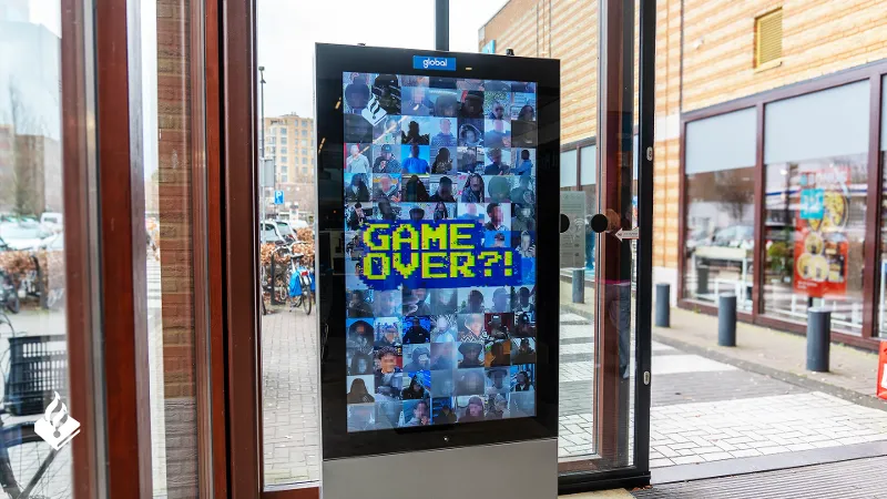 Verdachten in beeld: Politie toont 79 personen die gezocht worden
