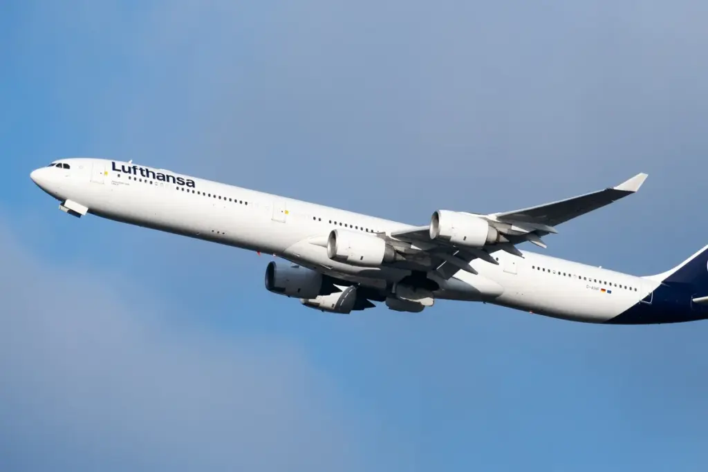 Airbus a340: De mysterieuze terugkeer van de