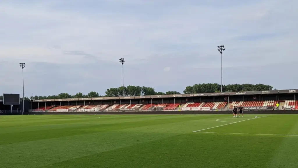 Almere City wint van TOP Oss in spannende wedstrijd