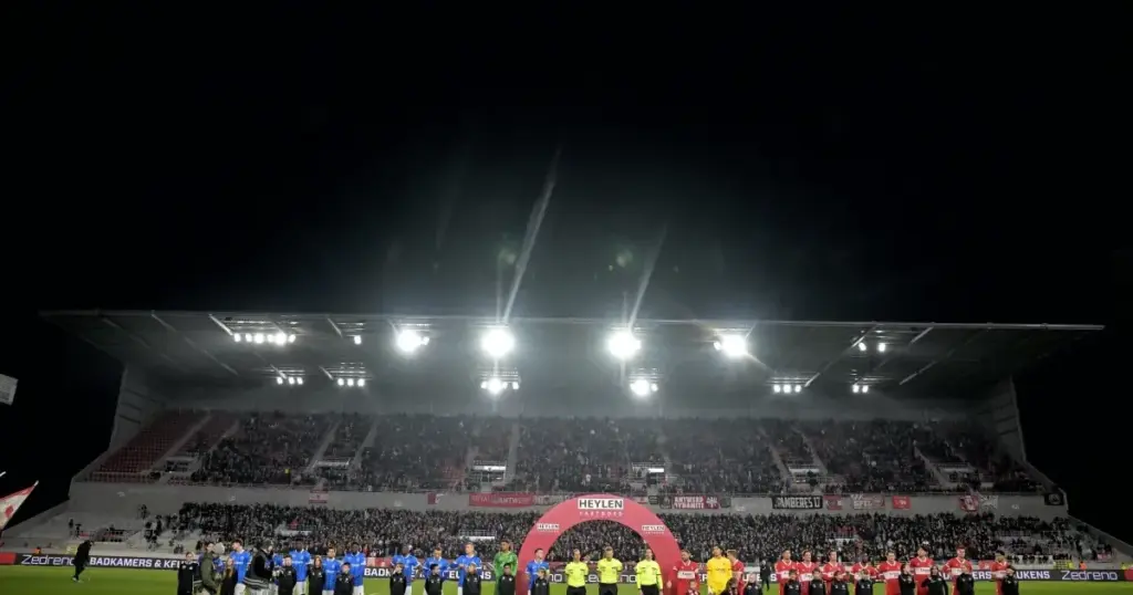 Antwerp – Genk: KRC Genk wint met 2-1