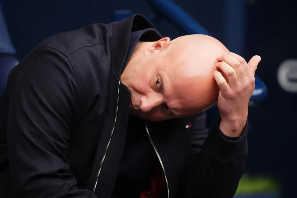 Arne Slot: Kandidatuur bij Ajax en Liverpool-fans roepen om terugkeer naar Nederland