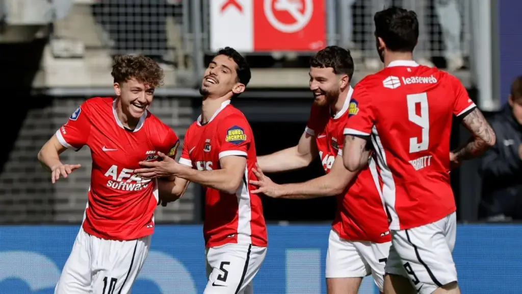 AZ – Heerenveen: AZ wint met 3-0