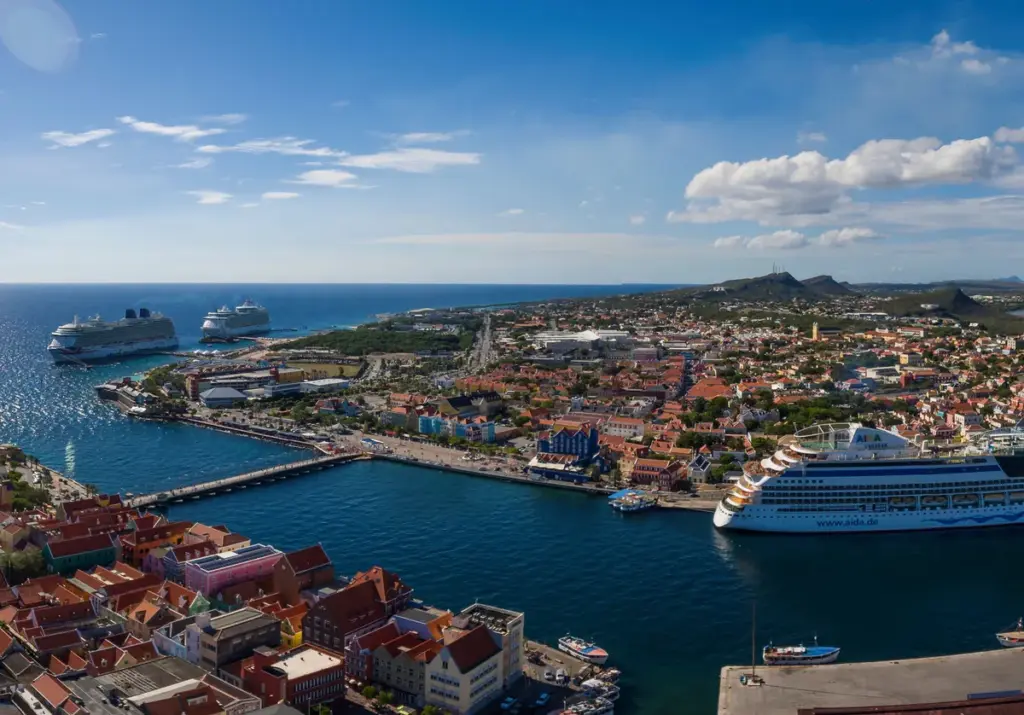 Curaçao overweegt rol als doorvoerhaven voor Venezolaanse olie