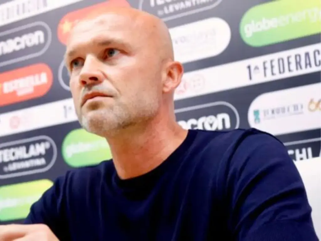Dick Schreuder leidt NEC naar de finale van de Eurojackpot KNVB Beker