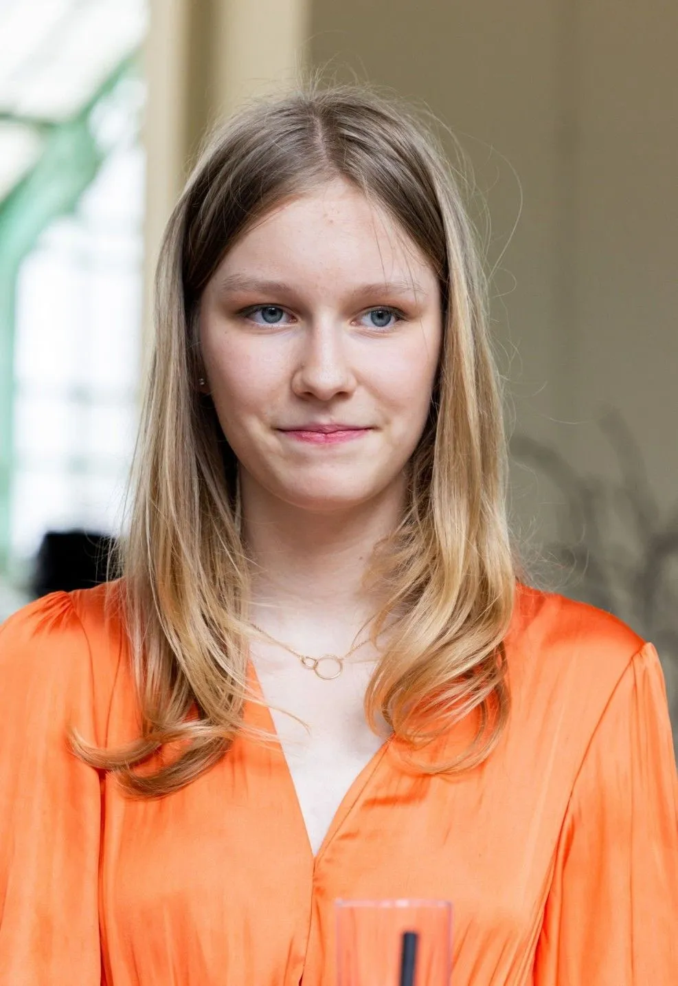 Eléonore van België viert haar 18e verjaardag met koning Filip