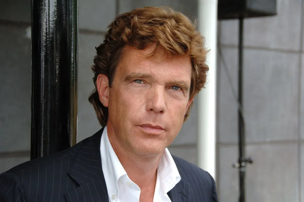 John de mol: Johnny de Mol: Muziekshow van de buis gehaald