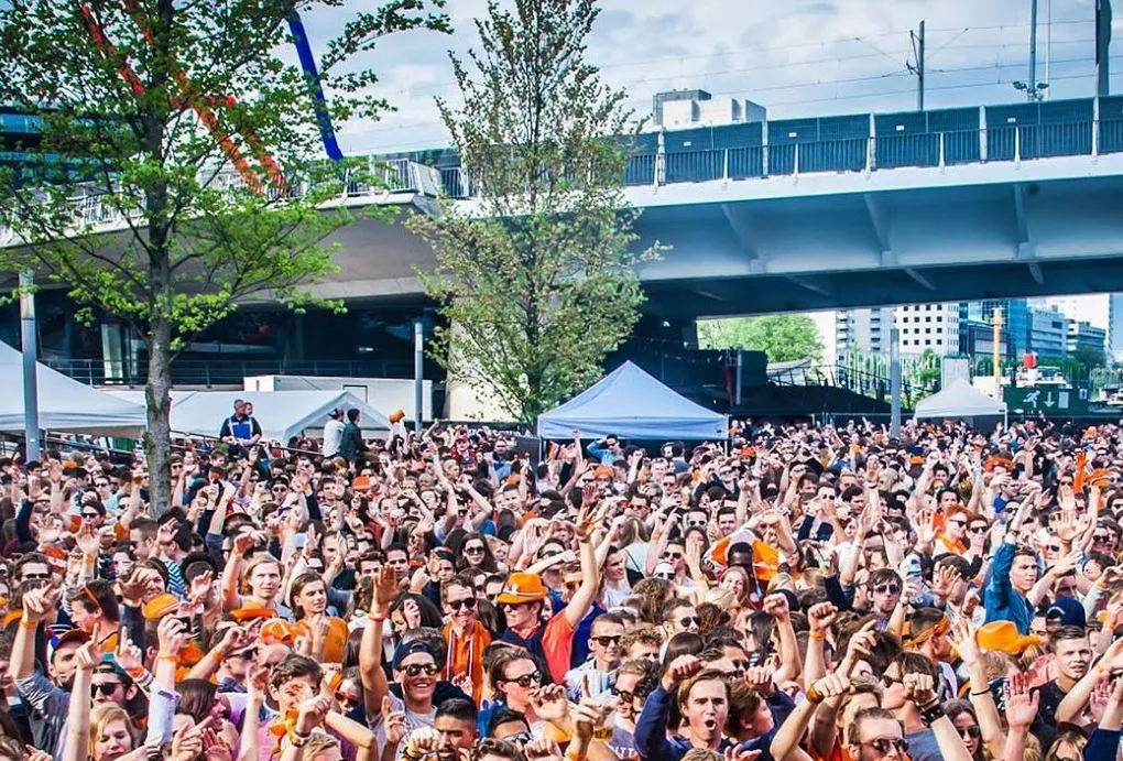 King’s day: Koningsdag vieringen in Veen geannuleerd na dodelijk fietsongeluk