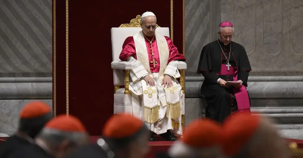 Paus Leo XIV spreekt zich uit tegen oorlogszucht van westerse leiders