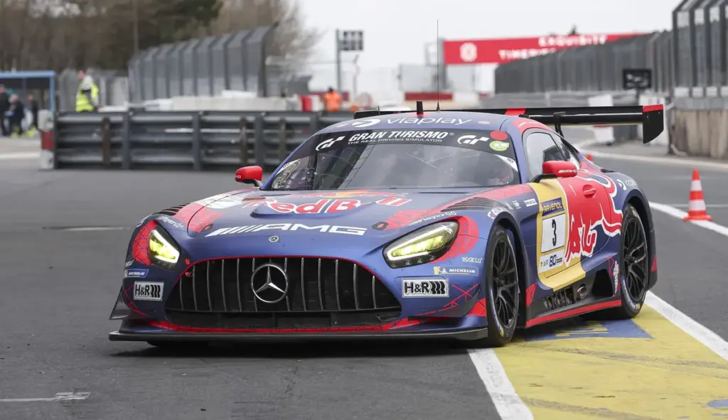 Verstappen: Max  maakt zijn debuut tijdens de 24 uur van de Nürburgring