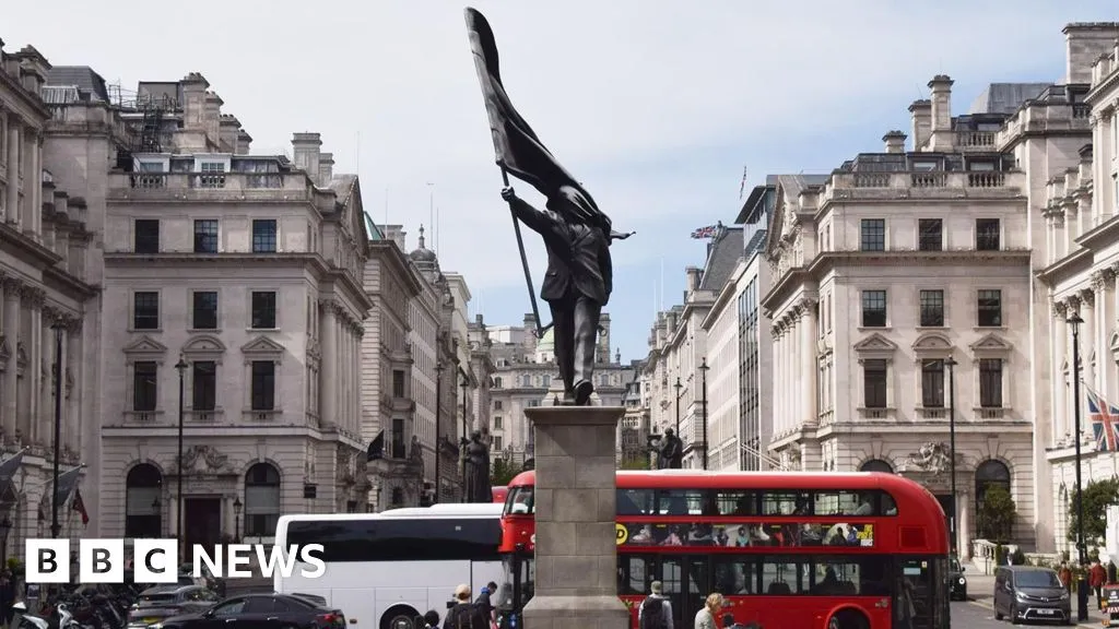 Banksy bevestigt auteurschap van nieuwe standbeeld in Londen