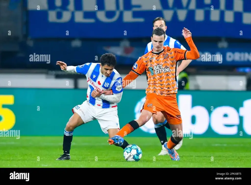 Heerenveen verzekert zich van play-offs