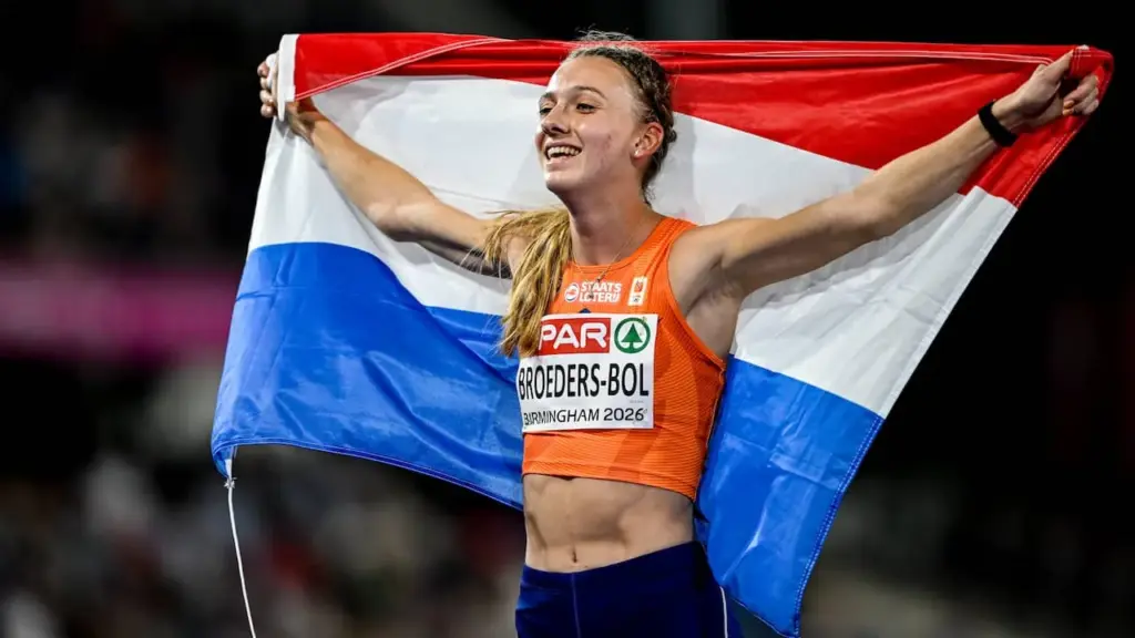 Bronzen Broeders-Bol evenaart Nederlands record Van Langen • Discusgoud voor Van Klinken