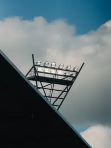 Onbegrip om uitspelen Cambuur-Feyenoord na vuurwerk op gezinstribune