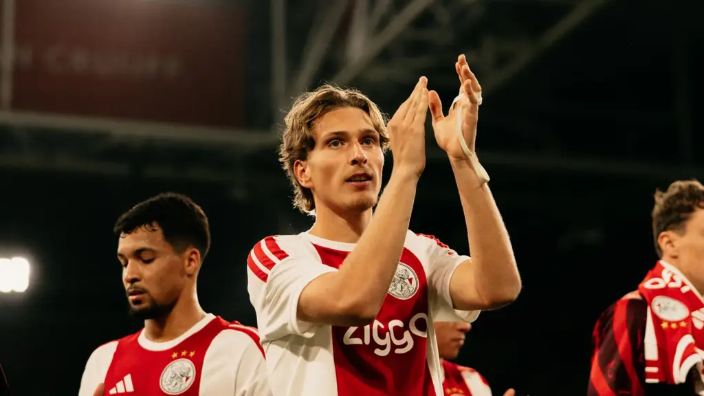 Ajax onthult scoutingsrapporten: 'Meest aantrekkelijke speler, klasbak'