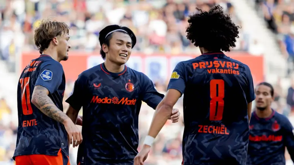 Vijf Cambuurfans gewond door vuurwerk Feyenoordsupporters