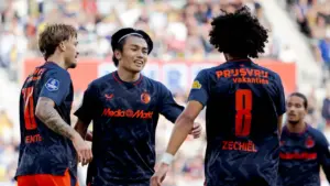Vijf Cambuurfans gewond door vuurwerk Feyenoordsupporters