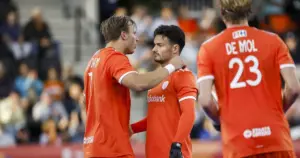 Hockeyers voorkomen blamage op WK door late opleving tegen Japan - NU