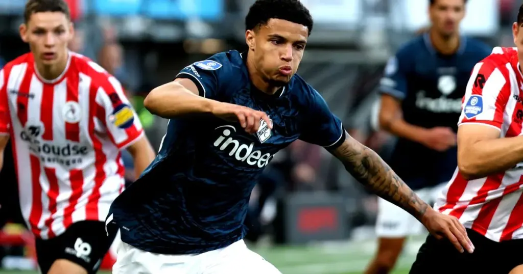 FC Utrecht moet pechvogel Paredes tot jaarwisseling missen door enkelblessure