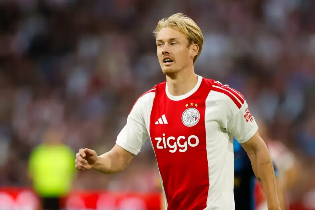 Ajax en Julian Brandt hadden in april al contact: 'Jordi Cruijff doet geweldig werk'