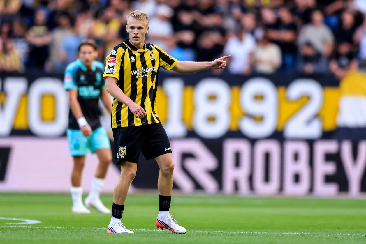Mathijs Marschalk tijdens Vitesse-RKC.© Pro Shots / Rene Nijhuis